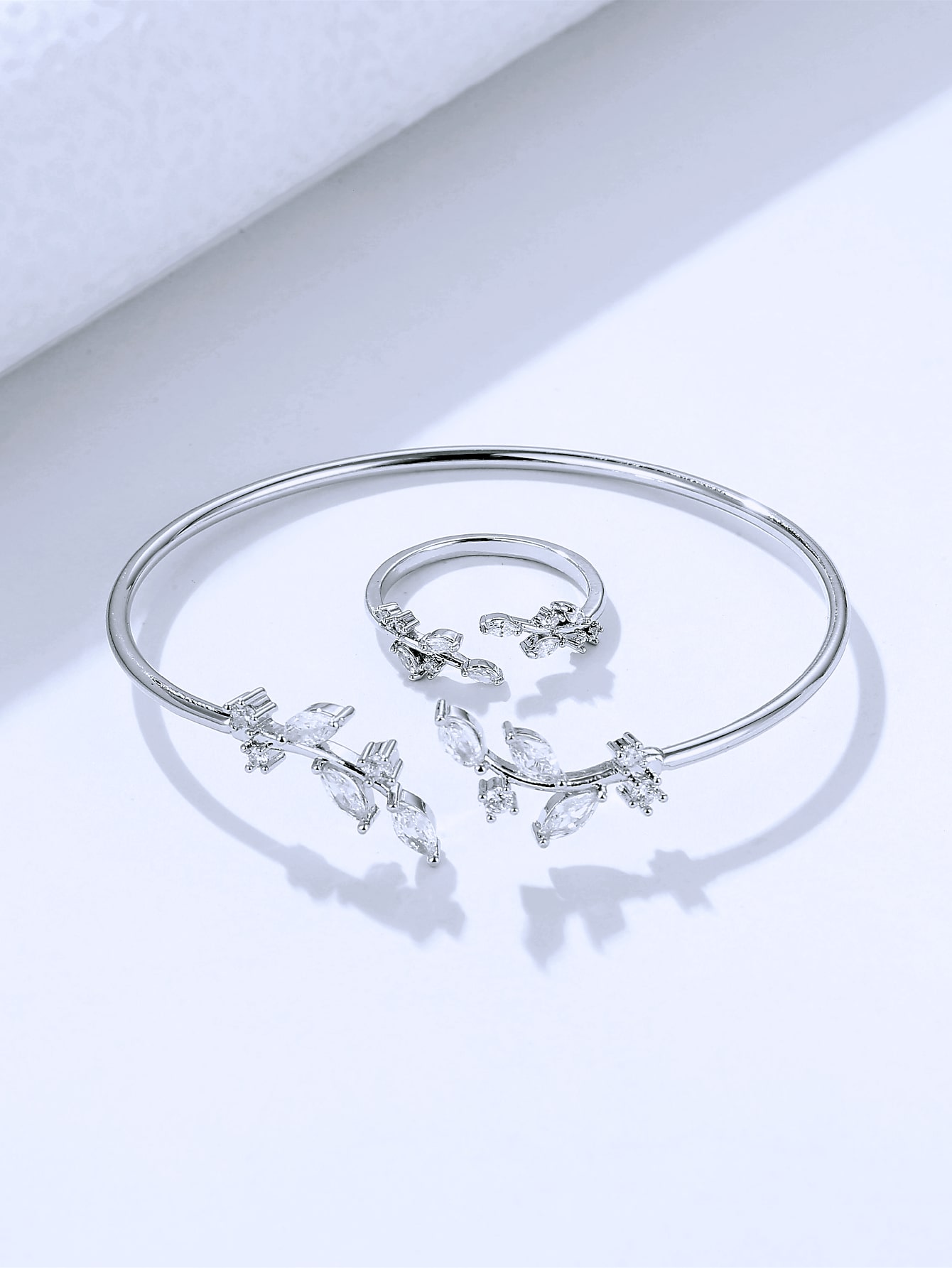 Leaf Bracelet Ring Set Clear
