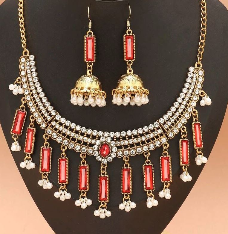 Red Pearl Necklace Set