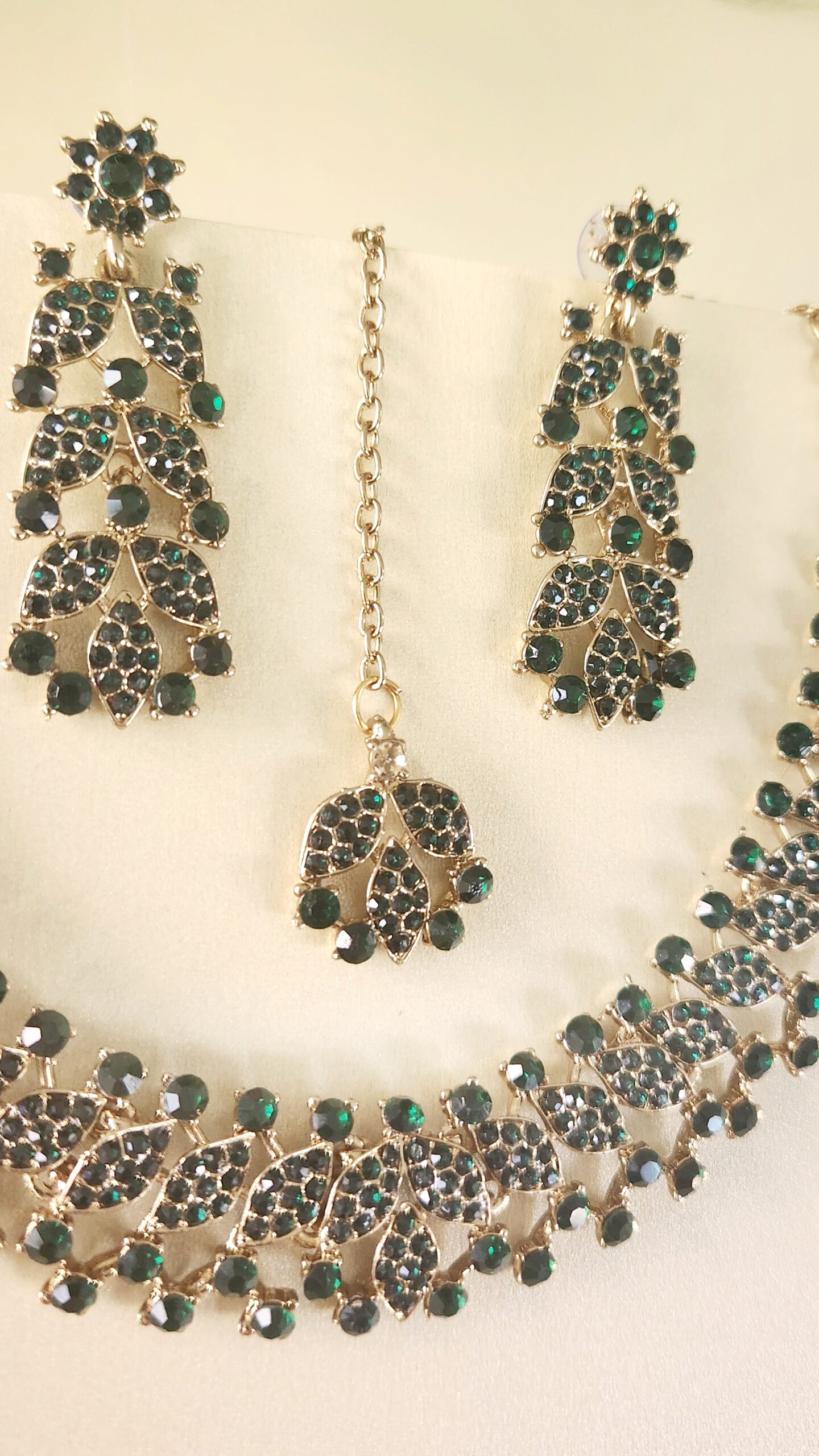 Hema Green Crystal Desi Set - Image 2
