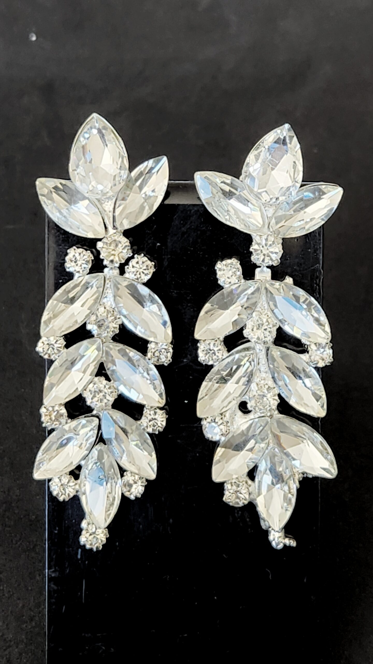 Silver Crystal Earrings V4 - Image 3