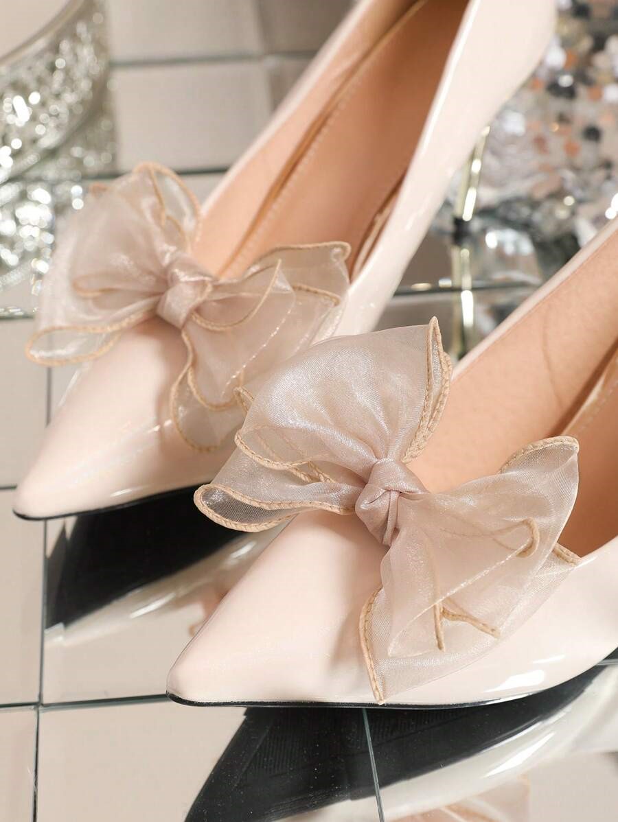 Shoe Clip Bow Nude Jenny