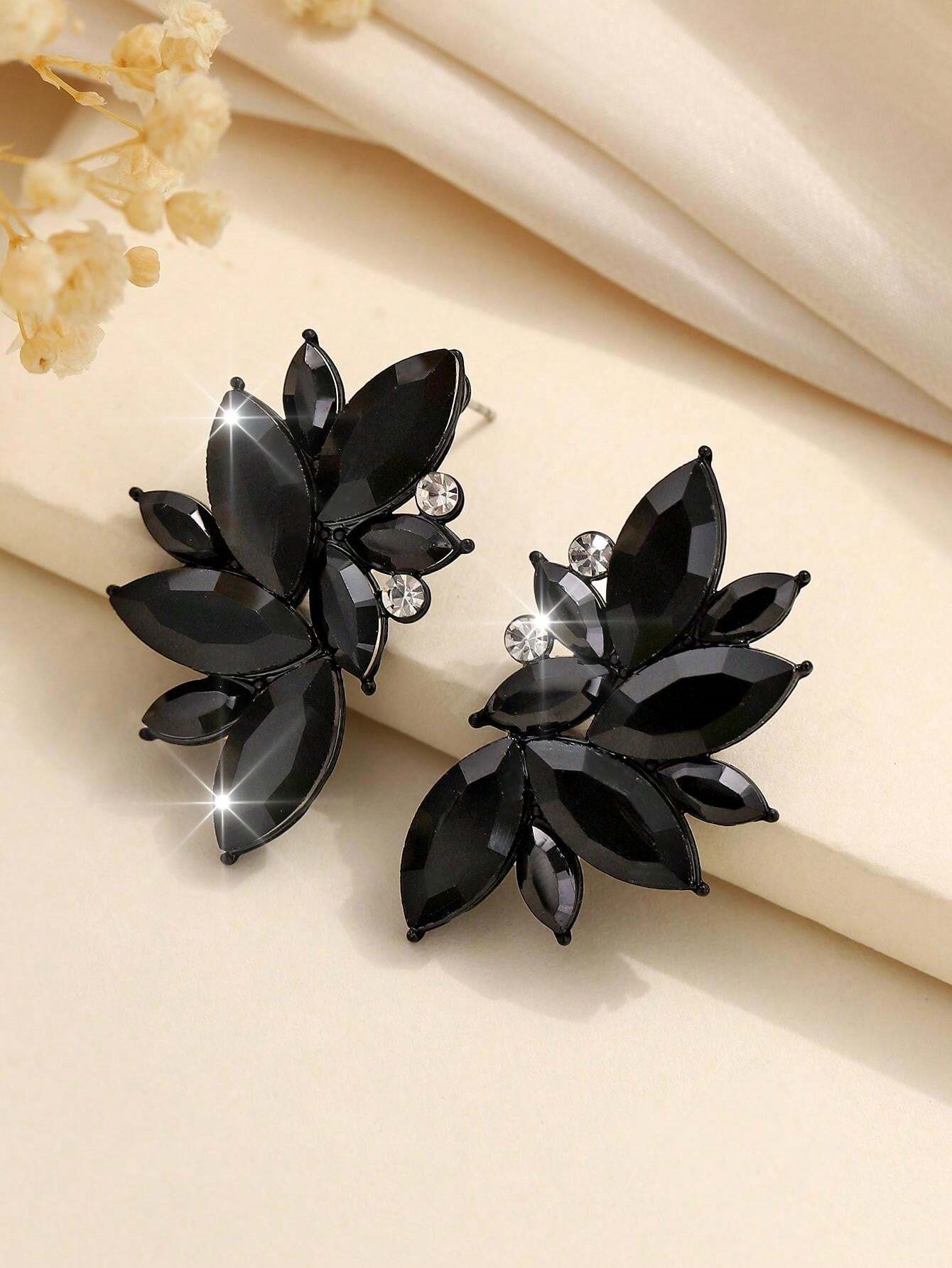 Bella Black Cluster Earrings