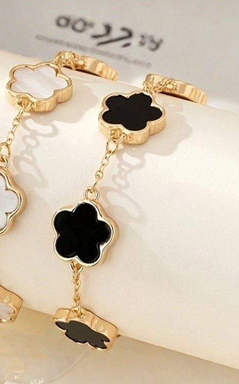 Black Clover Bracelet Single - Image 3