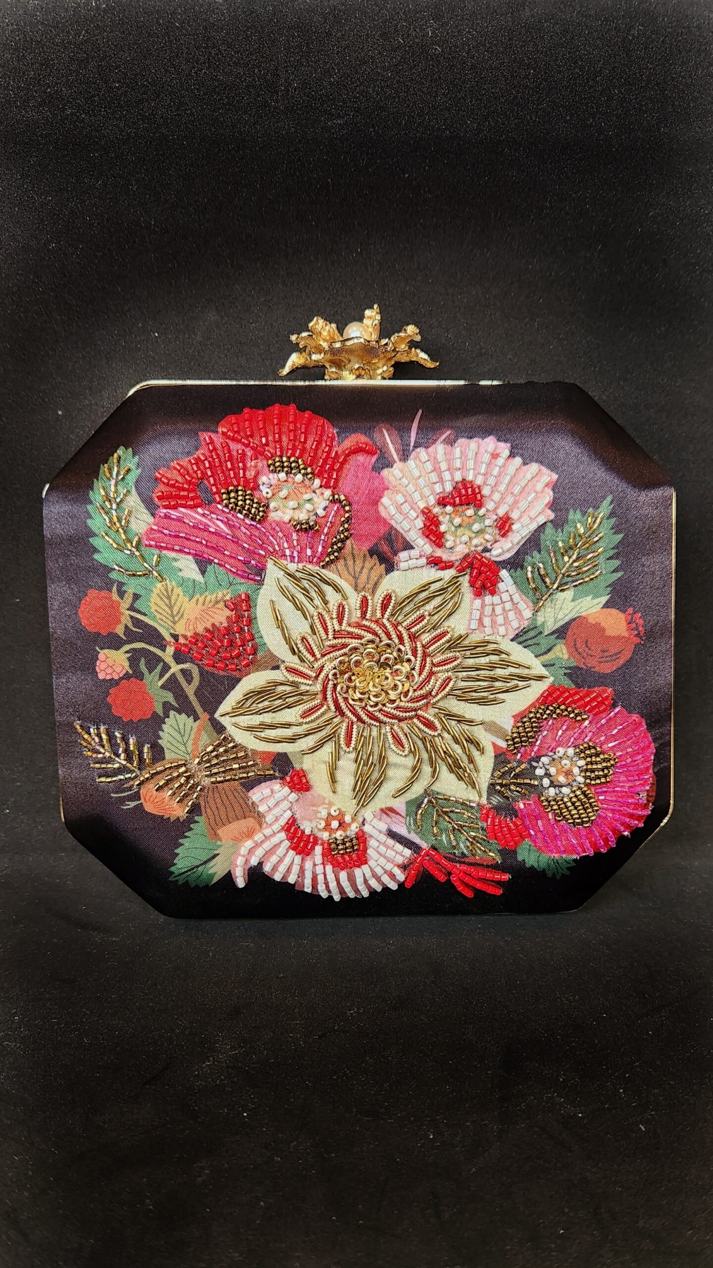 Zinnia Embroidered Bag