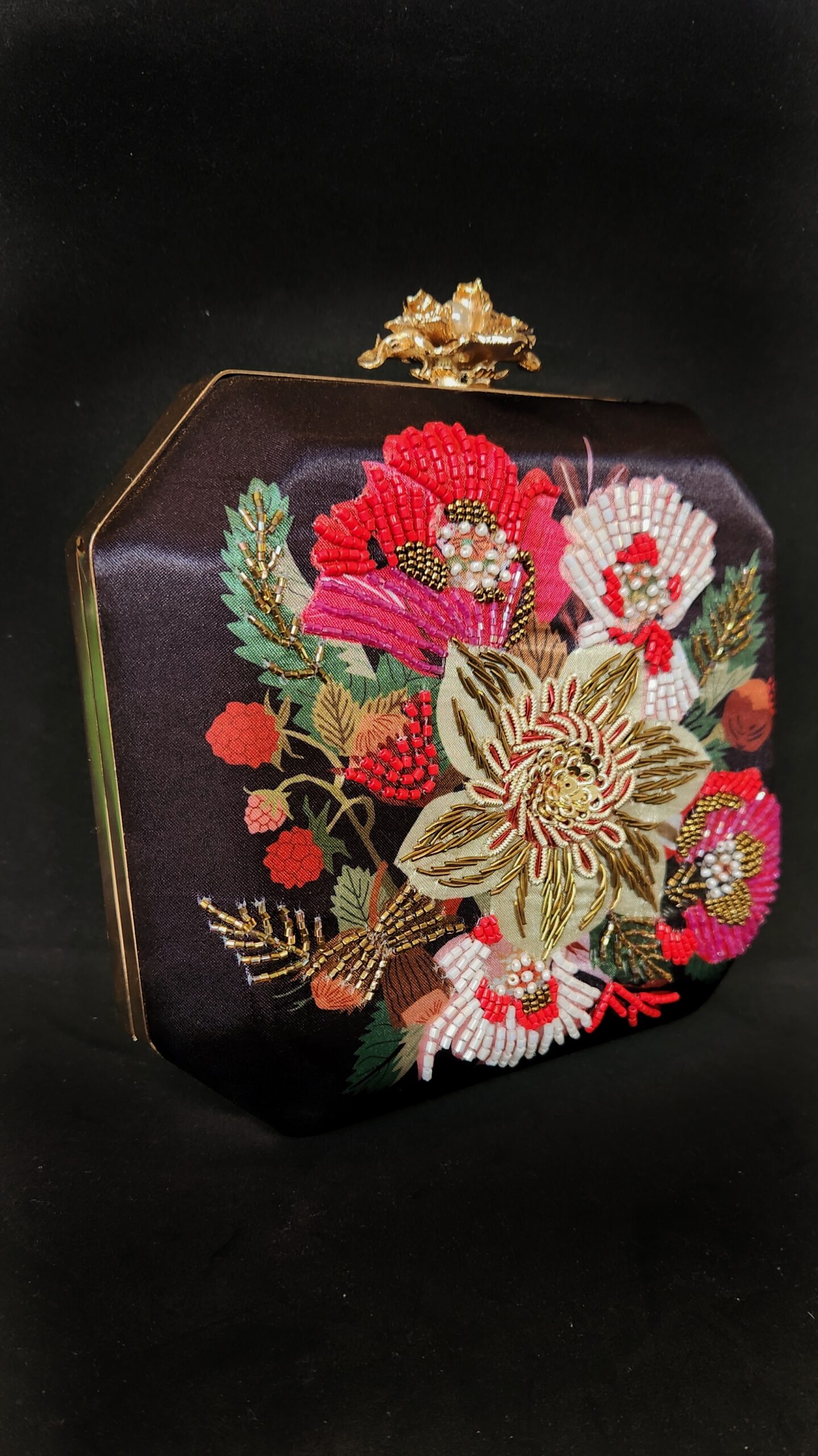 Zinnia Embroidered Bag - Image 2